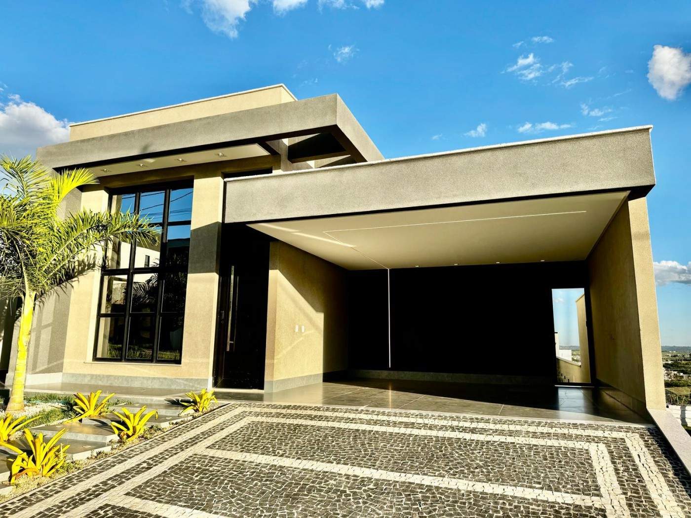 Casa em Condomínio em Jardins Nápoles