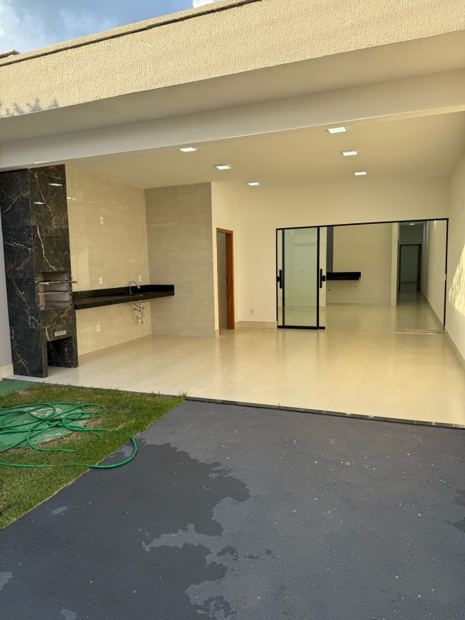 Casa em Jardim Novo Mundo