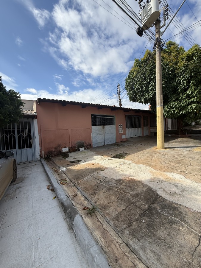 Casa em Jardim Novo Mundo